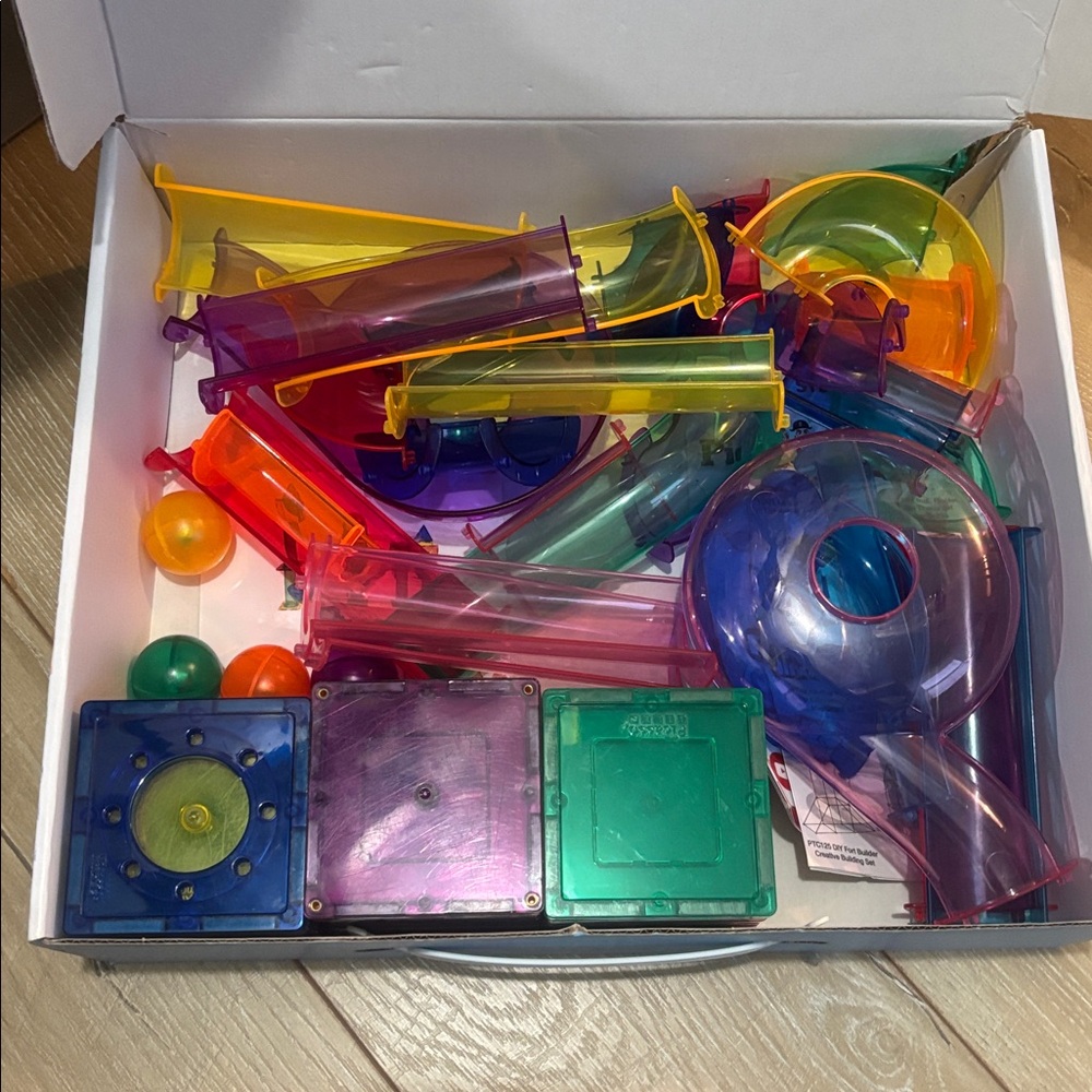 Magnetic Marble Run Set - Colorful Fun STEM learning!! - Picture 9 of 13